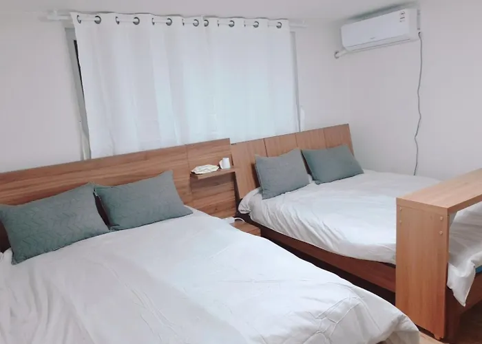 7, Near Hongdae, Quiet Area, 1st Floor アパート *